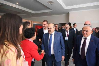Türkiye’nin Kent Konseyleri Balıkesir’de buluştu