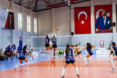 TVF Kadınlar 2. Lig 15. Grup: Kayseri Atletikspor: 3 - Kayseri Cimnastik Spor: 0
