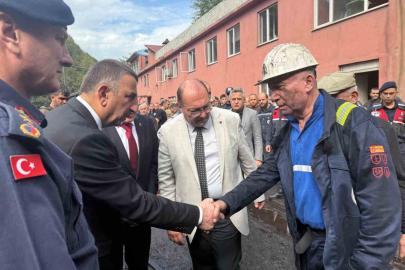 Vali Hacıbektaşoğlu maden kazasında yaralanan işçileri hastanede ziyaret etti