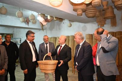 Vali Varol, Ilıcabaşı’nın el emeği geleneğini inceledi
