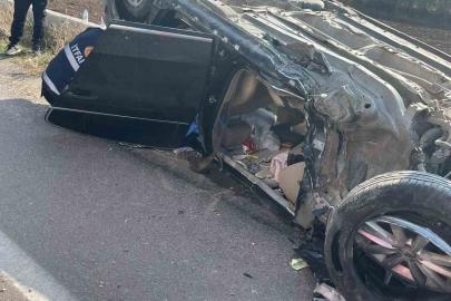 Van’da otomobil takla attı: 2 yaralı
