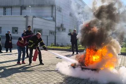 Vezirköprü’de personele yönelik yangın söndürme eğitimi ve tatbikatı