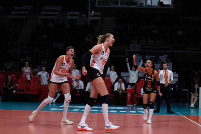 Vodafone Sultanlar Ligi: İlbank: 0 Eczacıbaşı Peron İstanbul: 3