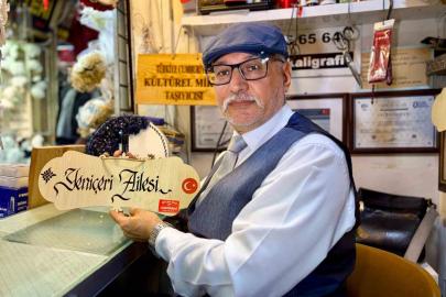 Yazmada güçlük çekiyordu, kaligrafi sanatında usta oldu