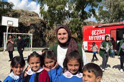 Yeşilay’dan Çerme Köyü’ndeki çocuklara anlamlı ziyaret